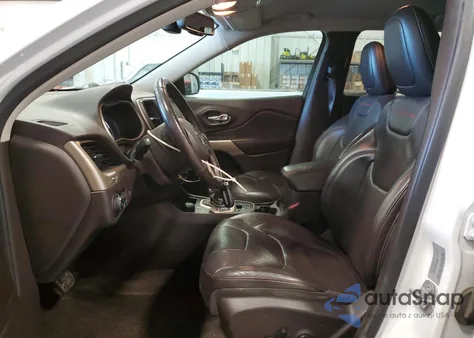 2017 Jeep Cherokee Trailhawk from USA, damaged, VIN 1C4PJMBS7HD225005